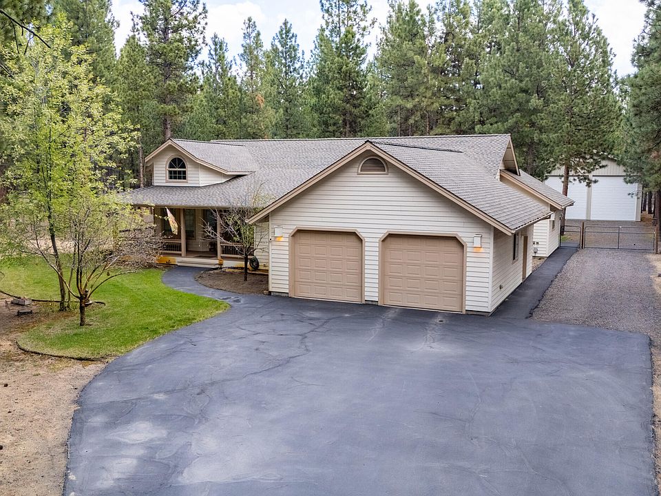 1st image of 51730 Pine Loop Dr