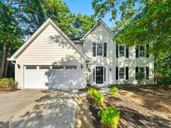 4005 Watkins Glen Dr, Woodstock, GA 30189