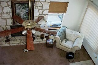OPEN+AIRY LIVING ROOM WITH FIREPLACE