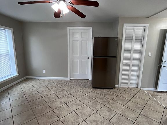 3rd image of 14 N Church St #4