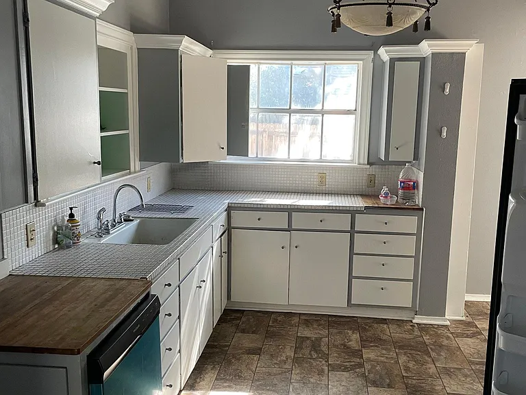 519 W French Ave #A — Photo 10