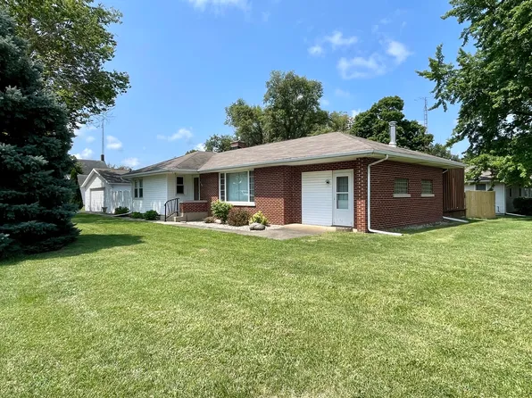 240 S Locust, Clifton, IL 60927
