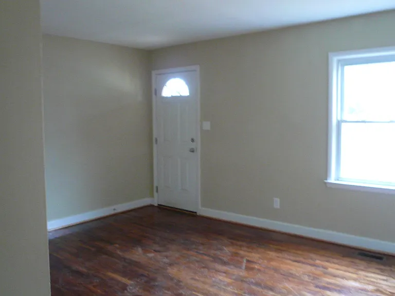 1317 Onyx St #2 — Photo 2