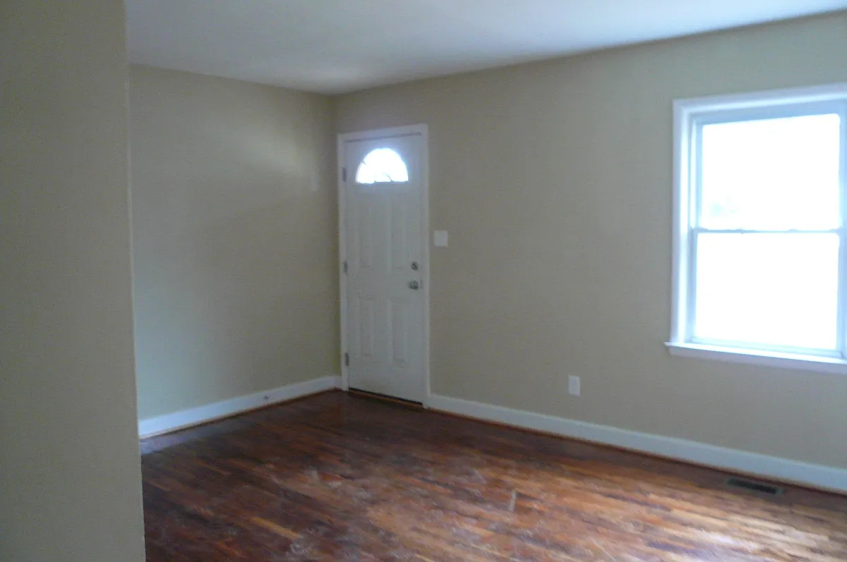 Building Photo - 1317 Onyx St #2
