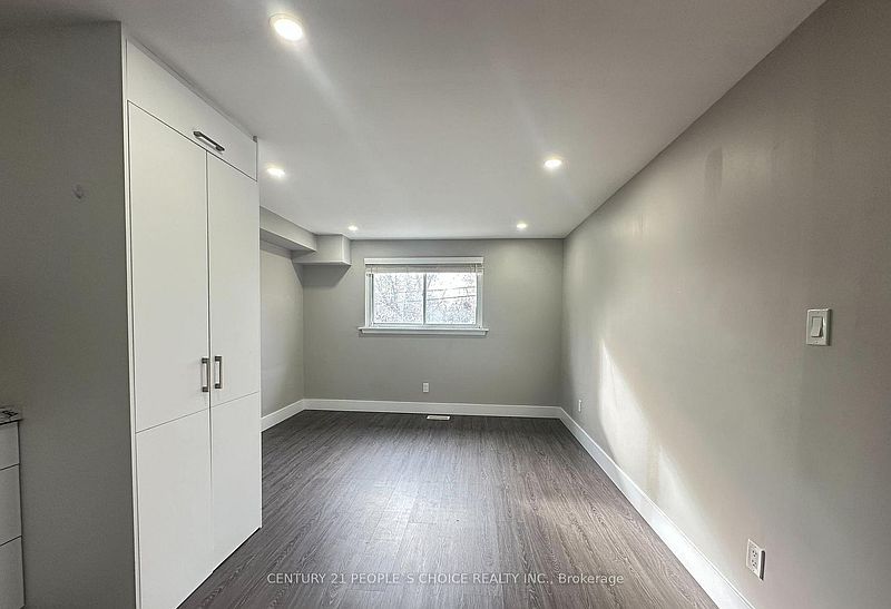 Brampton House for rent - 3 Bedrooms — photo 6