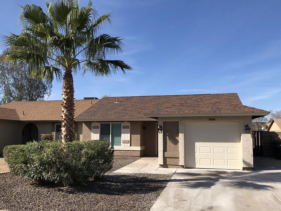 20250 N 30th Dr - MLS Pic#1