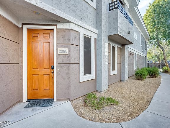 4th image of 15221 N CLUBGATE Drive #2098