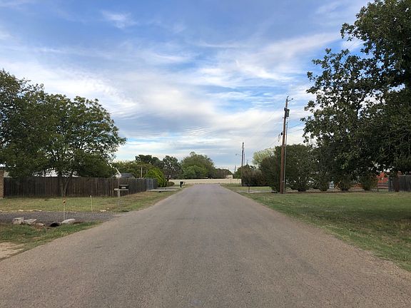 4th image of 814 Tanglewood Dr