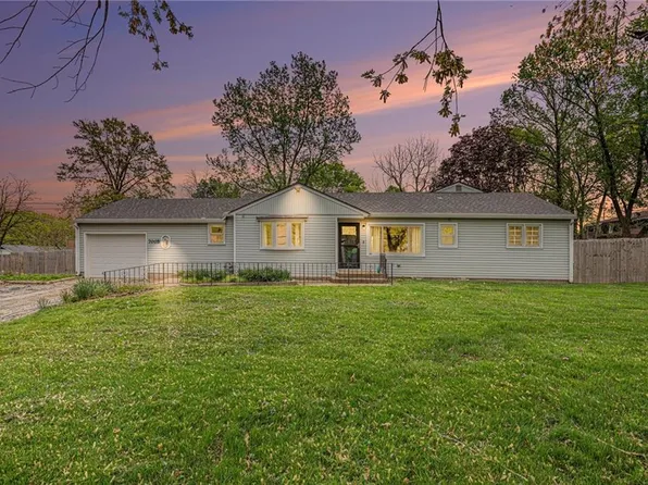 7005 Fulton Rd, Liberty, MO 64068