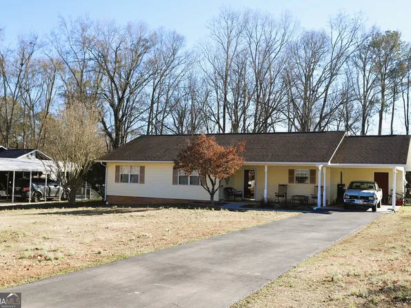 36 Briarwood Dr, Summerville, GA 30747