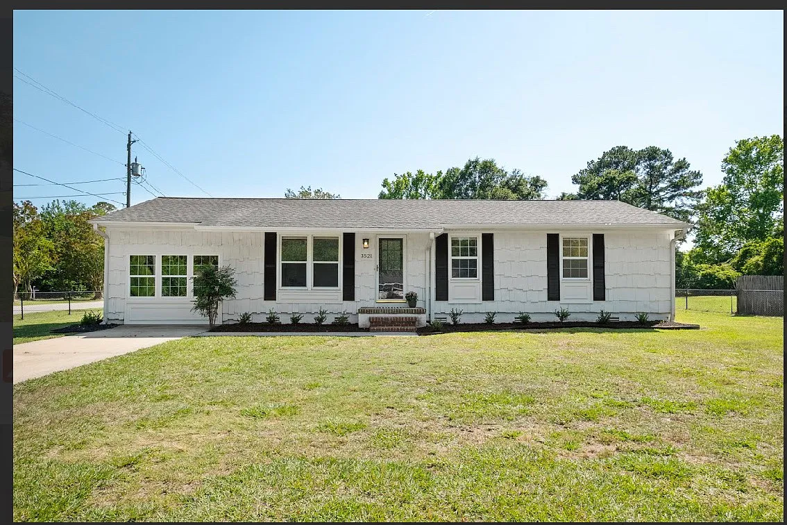 3 bed, 1356 sqft, $2,500 — Photo 1