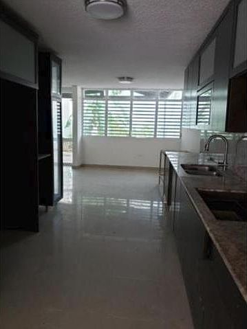 2nd image of B14 Calle 2