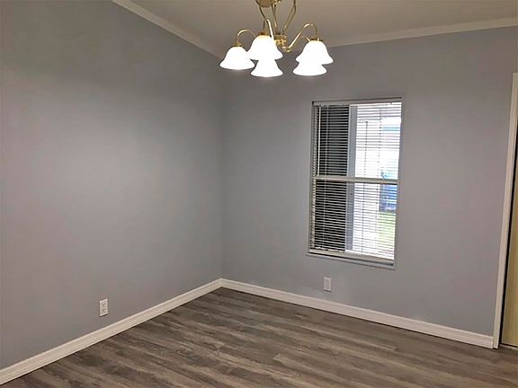 4th image of 887 Sun Acres Ln #887