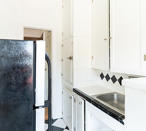 5th image of 1141 Echo Park Ave APT 203