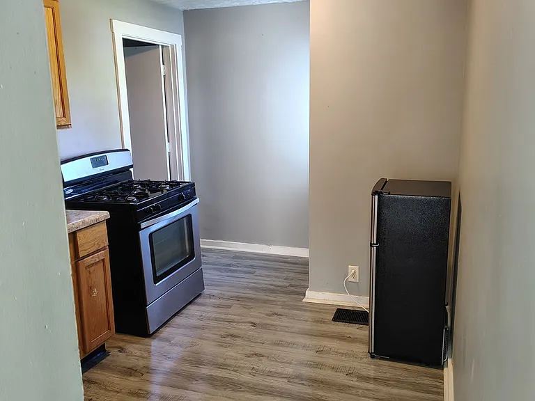 333 N Elm St #1 — Photo 5