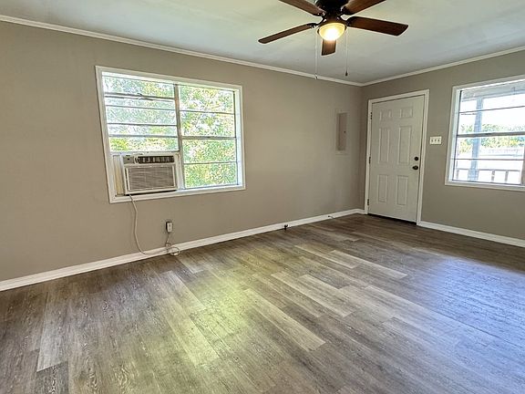 5th image of 1514 Nat St