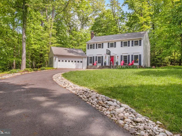 11805 Latigo Ln, Oakton, VA 22124