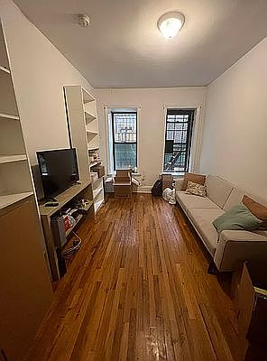 1st image of 215 W 108th St APT 4