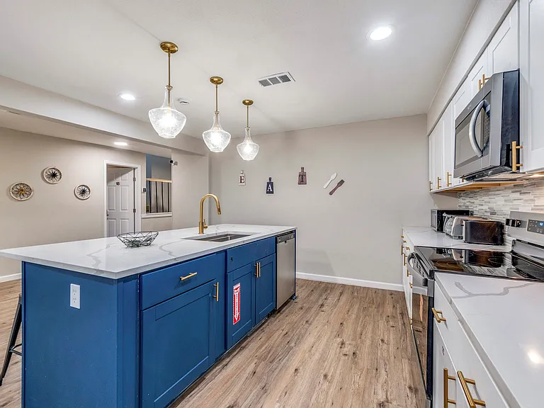 Full Stock Kitchen