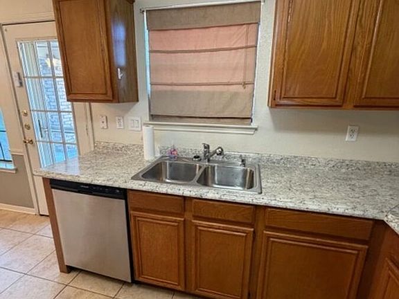 5th image of 4801 Mallard Ln