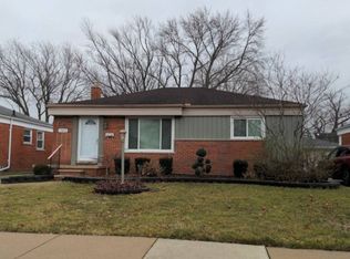 19816 Alger St, Saint Clair Shores, MI