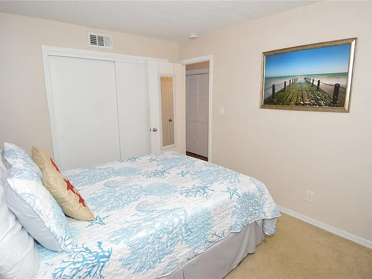 213 Seahorse Dr SE #B — Photo 29