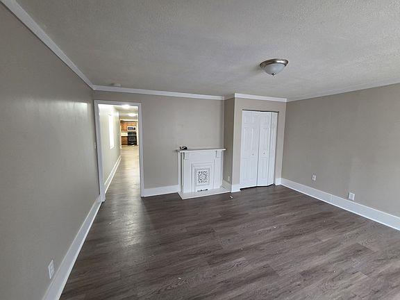 3rd image of 2402 Rowan St