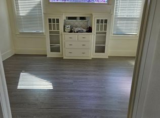 606 F St #A, Bakersfield, CA 93304