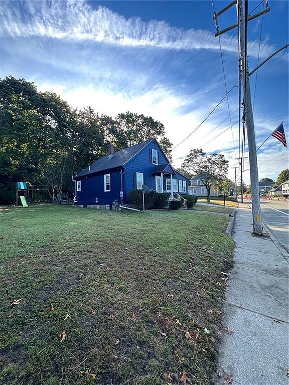 1644 Mendon Rd, Woonsocket, RI 02895 Zillow
