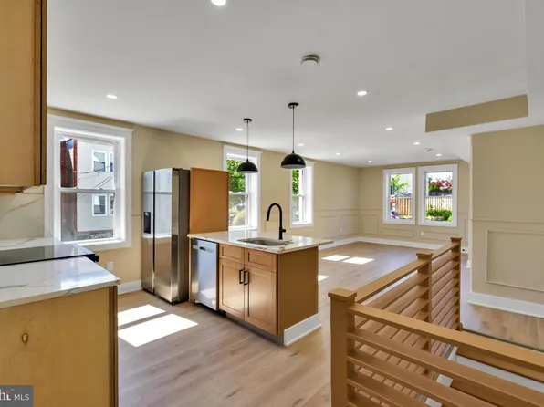 1274 Meigs Pl NE, Washington, DC 20002