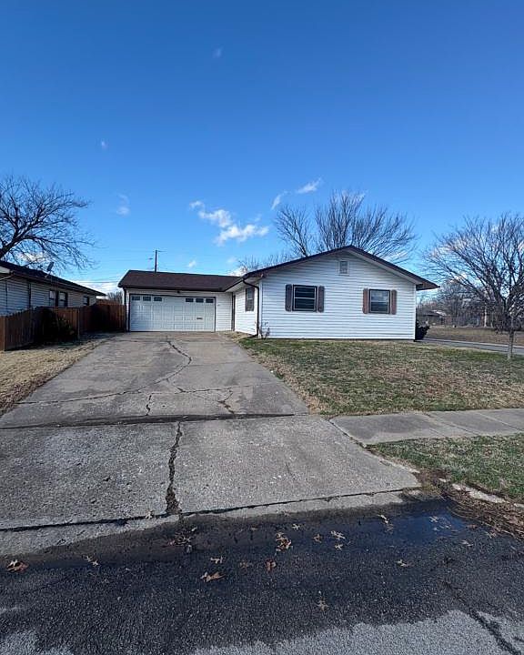 1st image of 439 Highland Dr