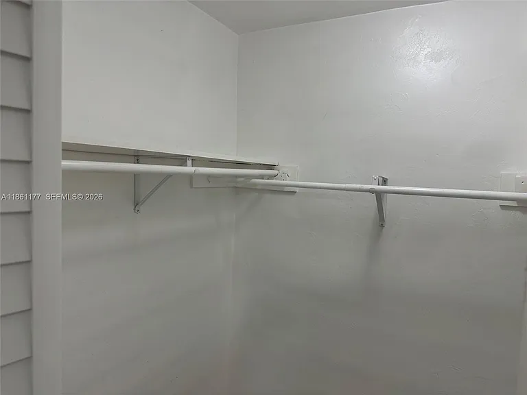 732 SW 6th St #732 — Photo 10