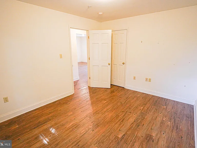 800 Travers St #5 — Photo 52