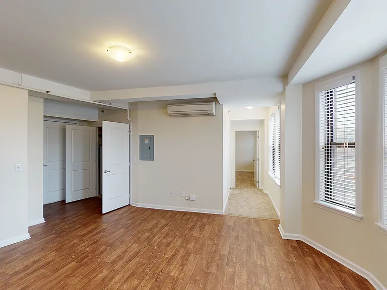 The Ashley Apartments — Photo 23