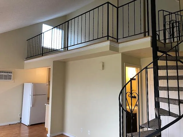 Studio, 527 sqft, $1,020 — Photo 1