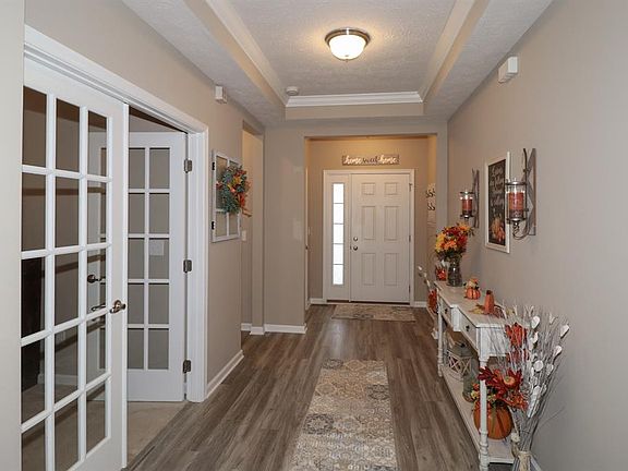 3rd image of 995 Trovillo Dr
