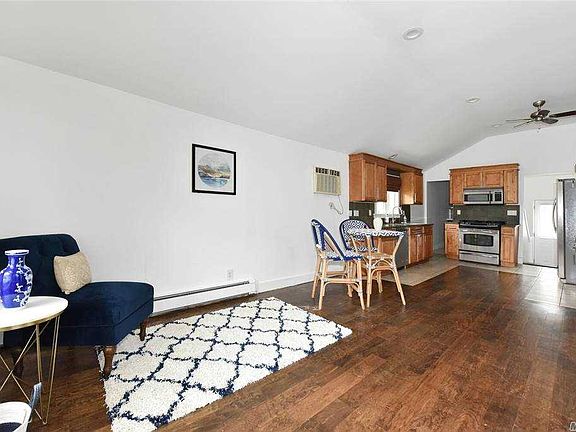 5th image of 220 Seville Blvd