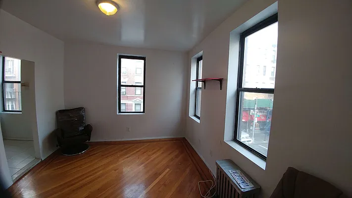 Rented by Downtown Mgt & Realty LLC | media 4