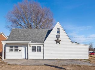 413 E Main St, De Soto, MO 63020