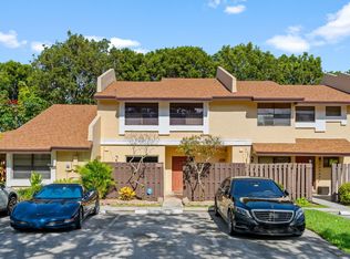 121 SW 97th Ave #121, Hollywood, FL 33025