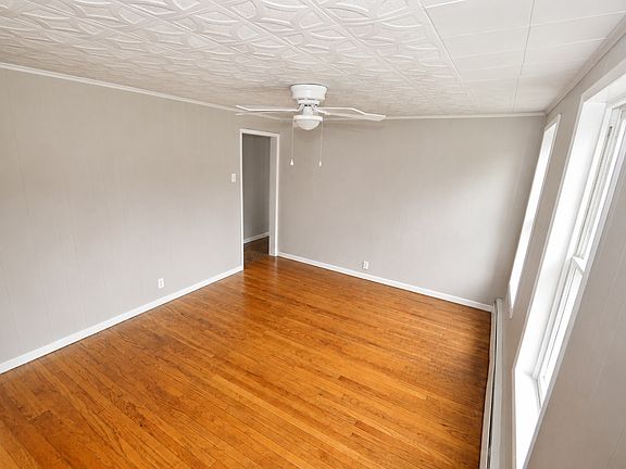 4th image of 316 E Union St #2