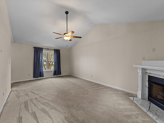 3rd image of 216 Bentwood Ln
