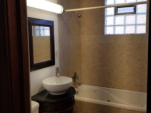 5th image of 3839 S Damen Ave #2
