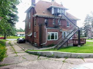 2401 E 4th St, Duluth, MN 55812