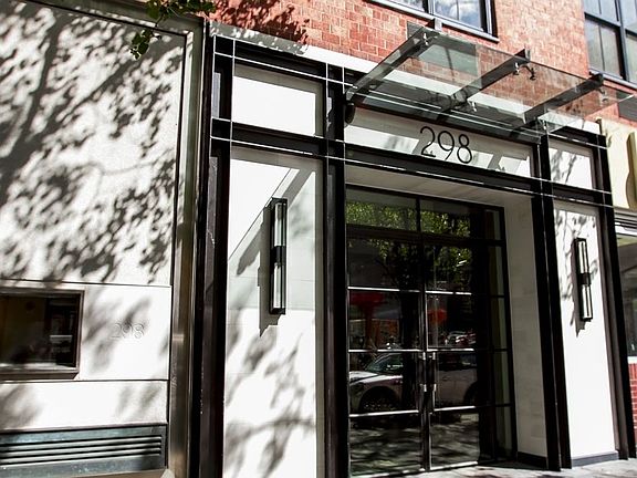 4th image of 298 Mulberry St APT 4F