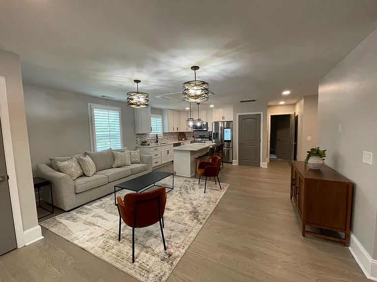 535 Dixon Dr #A — Photo 3
