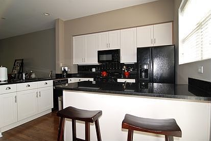 3rd image of 7511 Brown Ave APT O