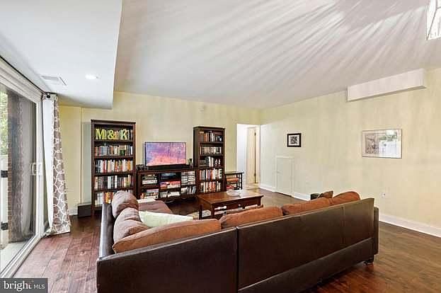 1st image of 3330 S 28th St APT 102