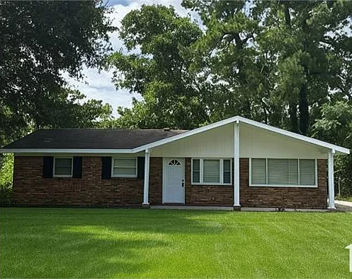 4 bed, 1160 sqft, $1,500 — Photo 1