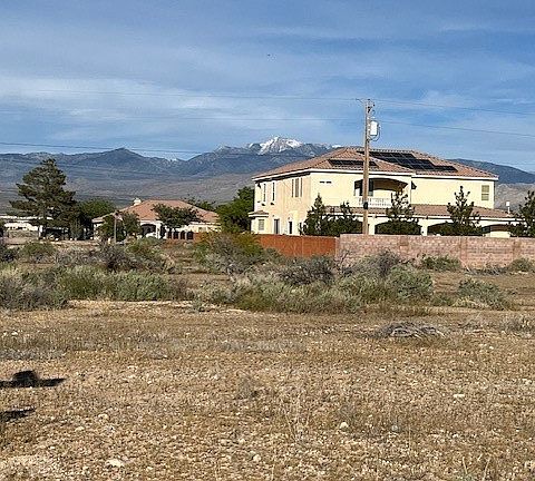 5th image of 2221 Manzanita Dr